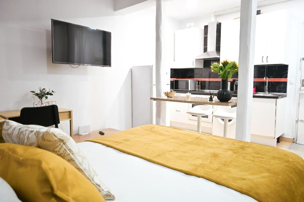 Appartement Agradable Apartamento Temporal De 1 Dormitorio En Madrid Pez30 Extérieur photo